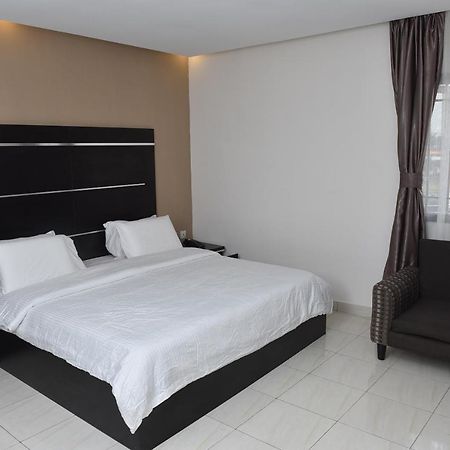 Urban Metro Inn 라고스 외부 사진